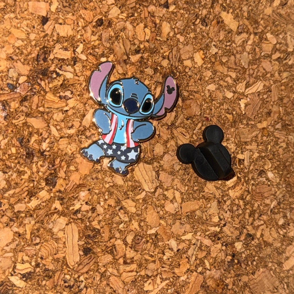 Disney Pin - Stitch - Fourth of July Patriotic - 2024 Hidden Mickey Collection